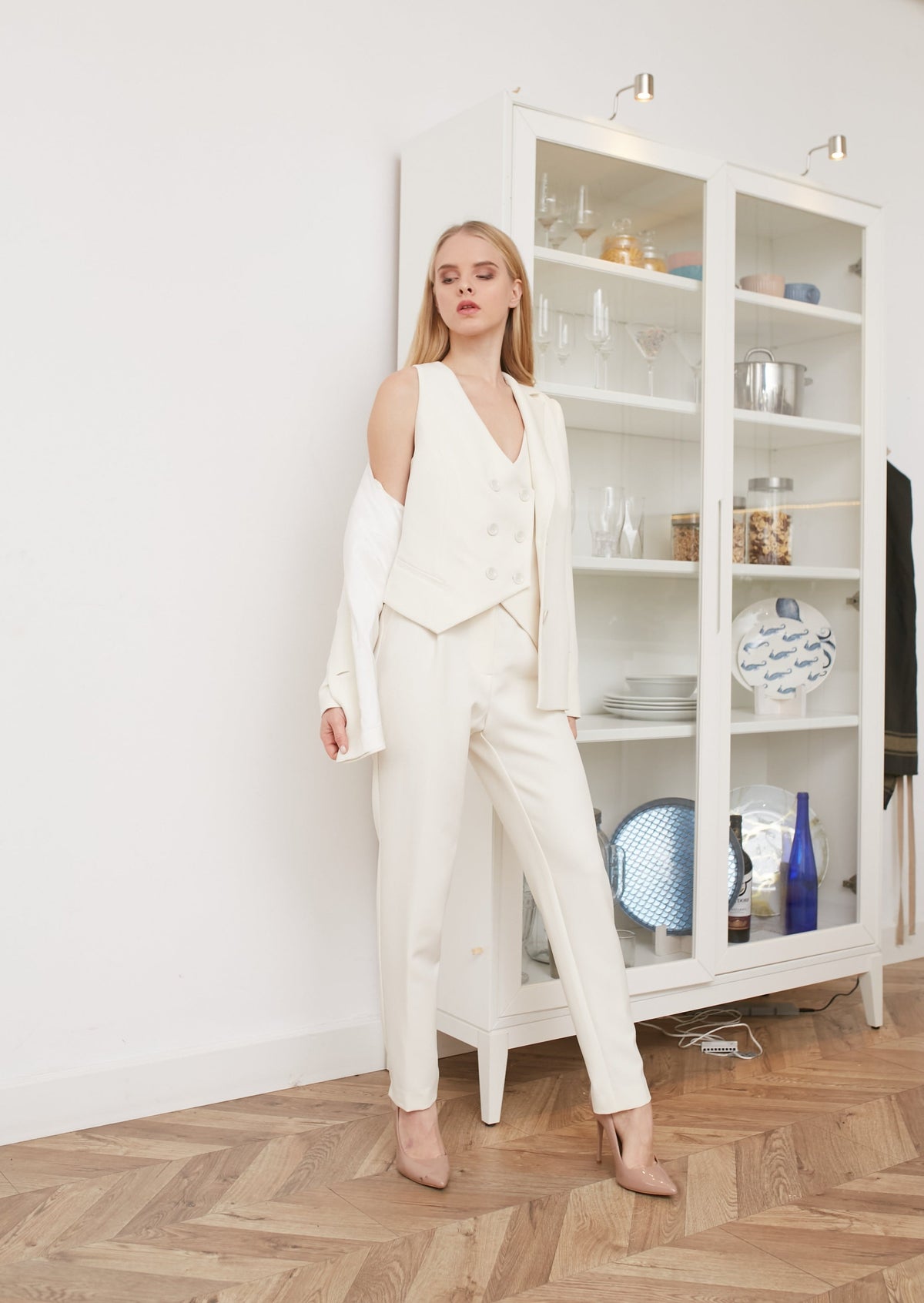 Women suit, business suit 30s, white suit, three piece suit, casual suit women 60's, new suit 1940s